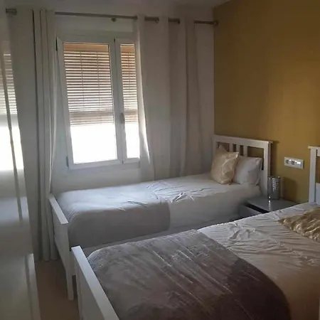 Leonor Apartment